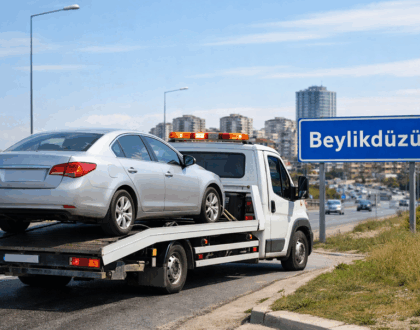 Beylikdüzü bölgesinde çekici hizmeti sunan oto kurtarma aracı